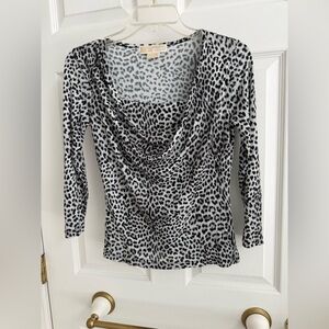 Michael Kors Black and White Ruched 3/4 Sleeve Blouse